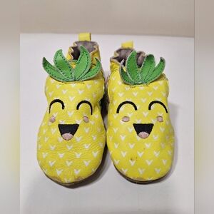 Robeez 12-18 Months Soft Soles Leather Happy Pineapple Fruit Slipper Crib Shoes